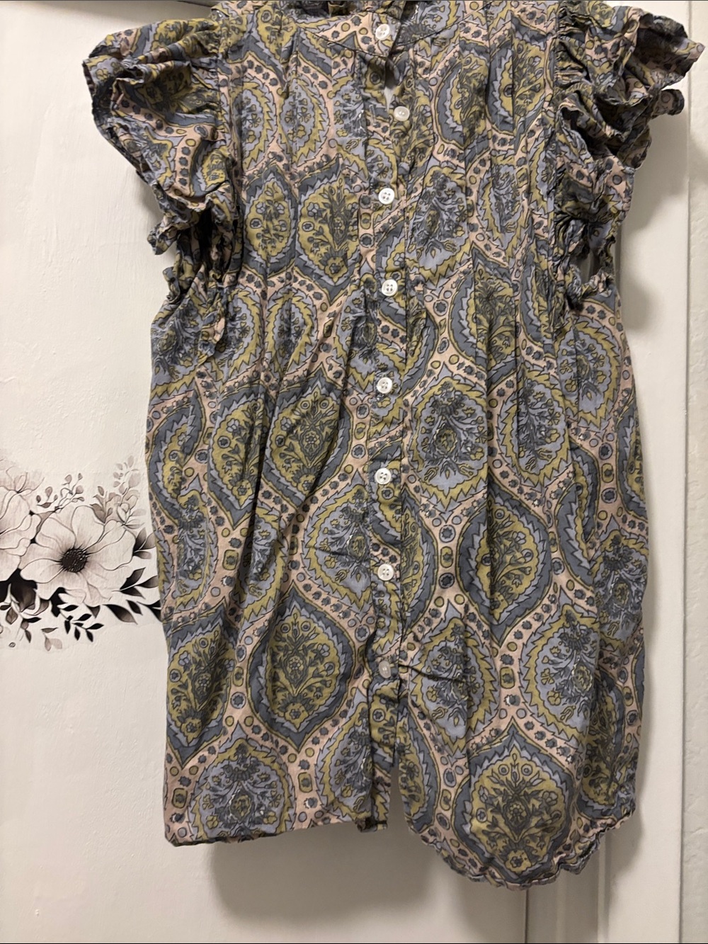 Victoria Dunn Paisley Button-Front Blouse in Sage, Gray, Cream